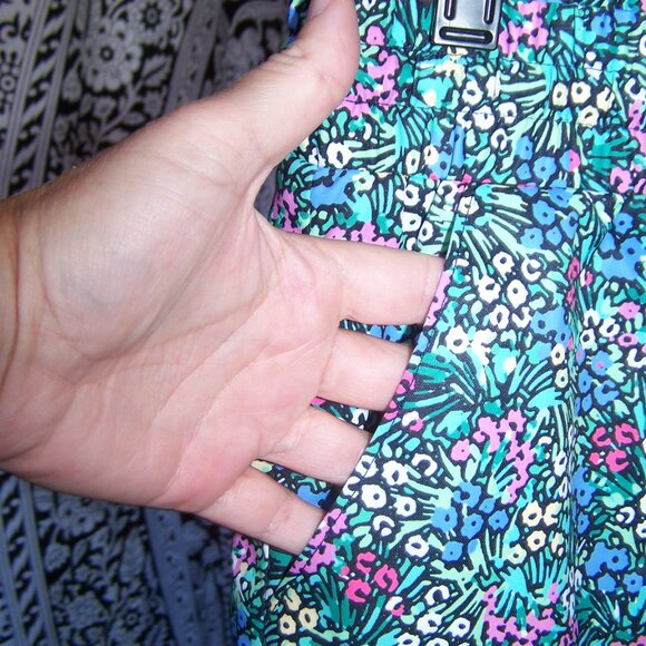 St. John's Bay Floral Skort Sz M - Picture 7 of 7